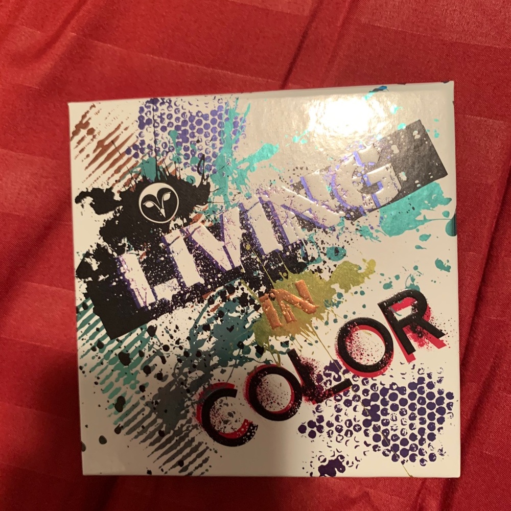 Living in color palette